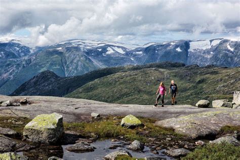 20 Best Day Hikes In The World Norway Itinerary Hiking Trip Hiking