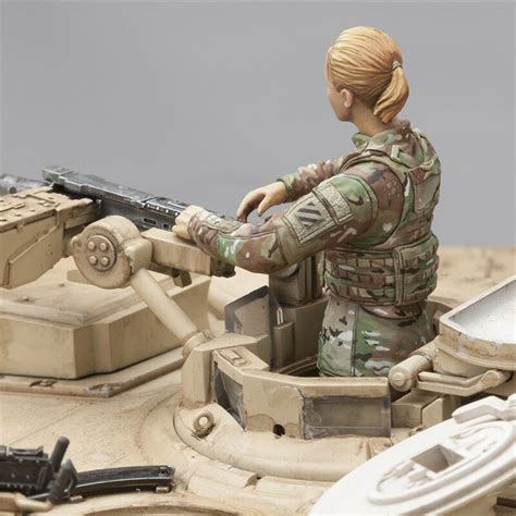 116 Figure Kit Us Female Tank Commander