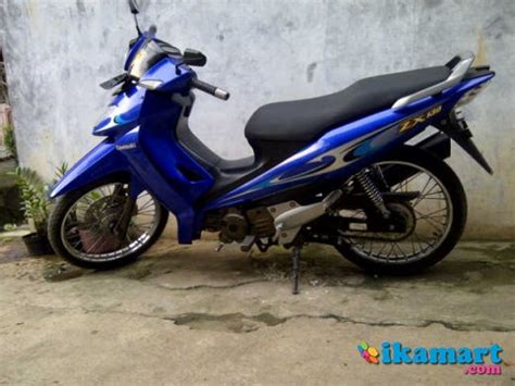 Pertama mesinnya 1301 cc dari bore x stroke 53 x 591 mm meski bukan motor bebek dengan kubikasi paling besar tapi kawasaki zx130 punya stroke yang super panjang. Jual Kawasaki Zx 130 Warna Biru Taun 2006 Plat B Motor