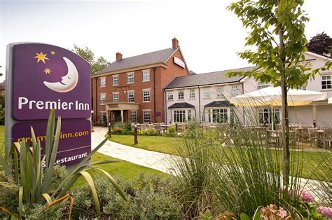 Premier Inn Birmingham Central Hagley Road Hotel 40 ̶6̶1̶