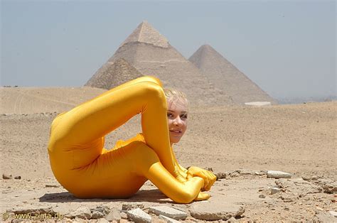 contortionist zlata 09 10 052 600kb flexy girls mens tights contortionist