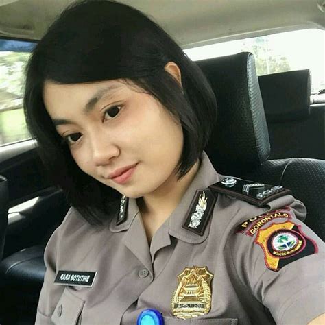 Pin Oleh Andy Ahdiyan Di Polwan And Tni Cantik Indonesia Prajurit Wanita Angkatan Darat