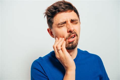 ¿qué Hacer Ante Un Dolor De Muelas Clínica Dental Tiiz