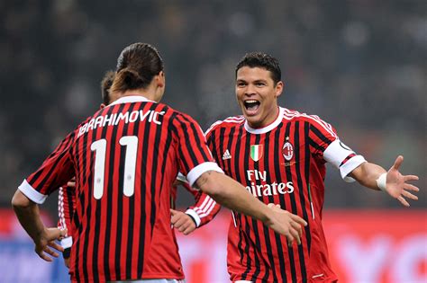 The best football player of PSG Thiago Silva wallpapers and images