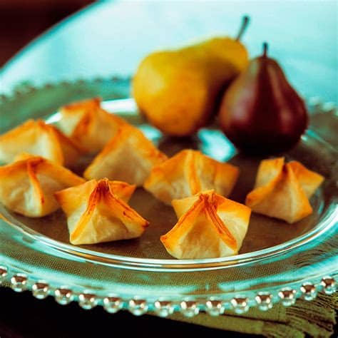 Nuestra pasión por la cocina nos llevó a abrir una escuela de cocina en madrid y a crear cursos de cocina orientados a todos aquellos que tienen interés personal o profesional por la cocina y que desean aprender todo sobre diferentes tipos de cocina y sus técnicas. Cocina brasileña - Escuela de Cocina TELVA - Cursos ...