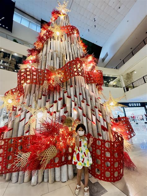 The Tallest Christmas Tree In The Philippines Christmas In The