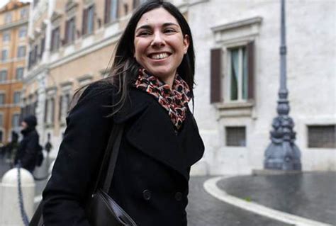 Retroscena Giulia Sarti Chi Sta Incastrando Deputata 5stelle Tiscali Notizie