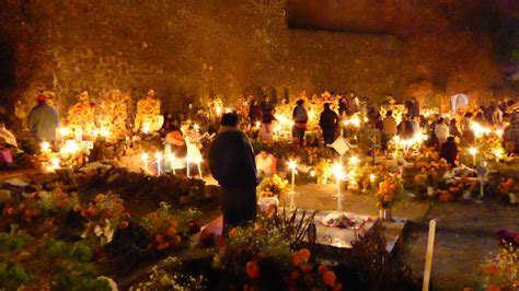 El Día De Muertos En Su Máximo Esplendor Las Fiestas En Pátzcuaro