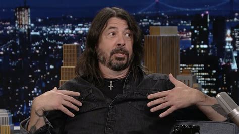 Dave Grohl Co Hosts Tonight Show Says He Caught His Mum Drinking Beers