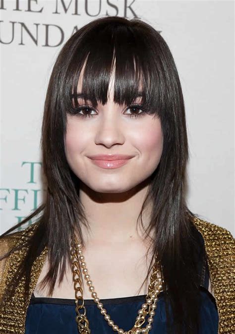 Demi Lovato Shoulder Length With Severe Bangs And Superdark Brown