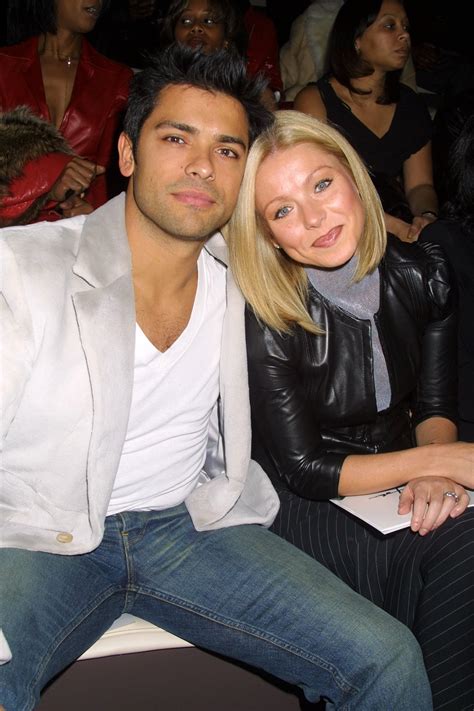 Kelly Ripa Reveals Biggest Complaint About Mark Consuelos Marriage