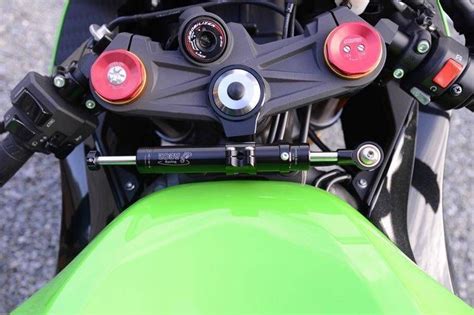 Each ohlins steering damper incorporates a piston that is fixed on a shaft that pushes fluid through the. Kawasaki ZX6R 636 2013-2016 Toby Steering Damper ...