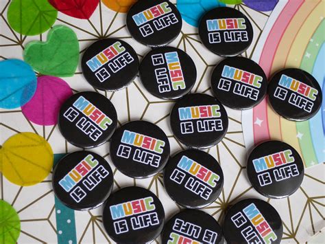 music is life badges 🎵 🎸 🎤 pg tips copper pin badge creator custom badges music themed
