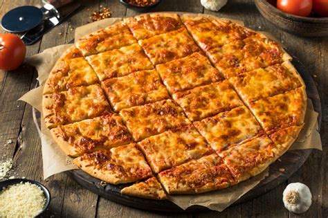 Why Pizza Is Round The Box Is Square And Its Cut In Triangles Crust