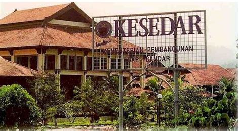 Vt selle ettevõtte 2 suhtlusvõrgustiku lehekülge, sh google ja foursquare, telefon kesedar inn ei tegutse valdkondades muu majutus, hotellid ja motellid, restoranid. HQ of Kesedar - Gua Musang, Kelantan