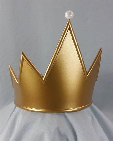 Evil Queen Crown From Snow White Etsy In 2021 Evil Queen Snow