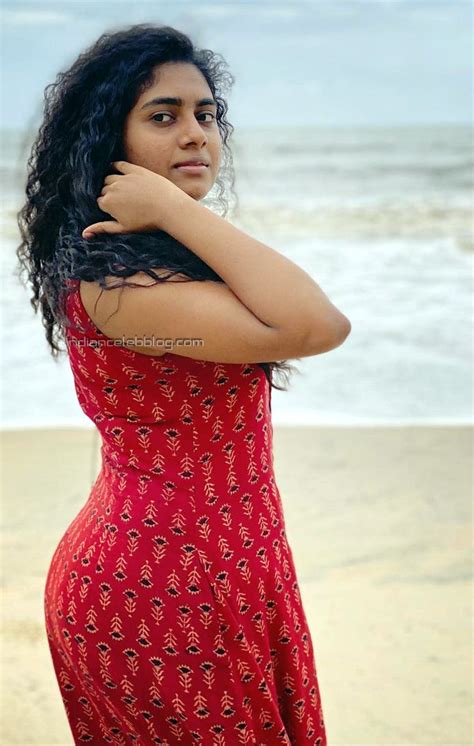 Nimisha Sajayan Mallu Actress Hot Social Media Stills Photo Gallery