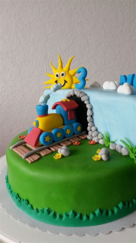 Ein weiteres bild von kinder malvorlagen zug: Train Cake Choo choo Zug Torte für Noah | Zug kuchen ...