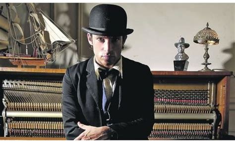 La respuesta de joaquín levinton tras ser acusado de drogar y violar a una menor. Joaquín Levinton: "Para un cantante de rock una ...