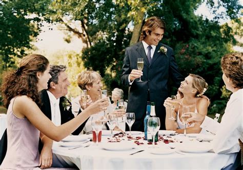 Sample Wedding Day Toasts To Make It Memorable Lovetoknow