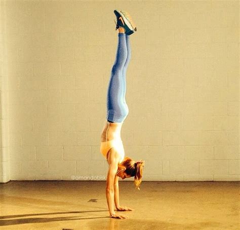 Handstand Perfection ¡ Fitness Inspiration Acro Yoga Poses
