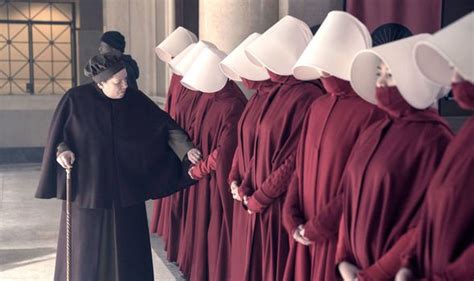 The Handmaid's Tale season 3: What was the meaning behind ...