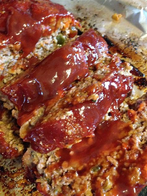 Good meatloaf, when done right, is about as comforting as comfort food gets. KIM'S BEST MEATLOAF Meat 1 lb meatloaf mix, 1 lb ground ...