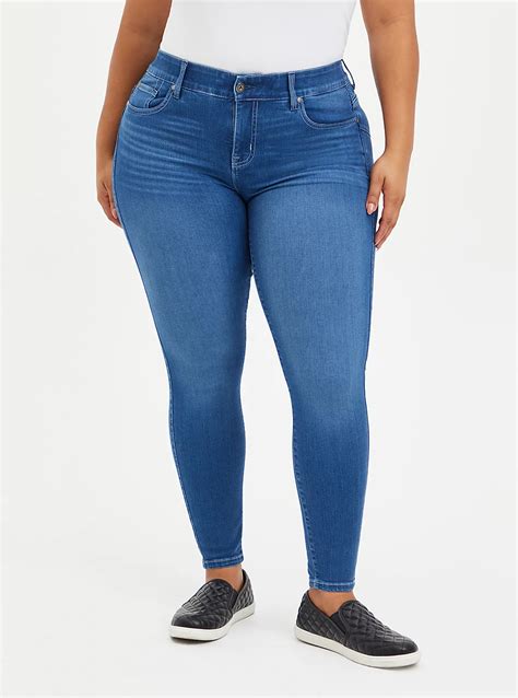 Plus Size Bombshell Skinny Jean Premium Stretch Eco Medium Wash