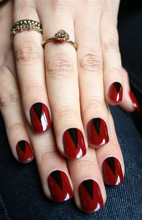 Alternate between styles as this nail polish changes from black to white as your temperature does. The Hottest Nail Polish Trends for Fall