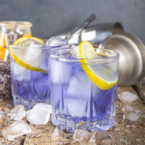 11 Creme De Violette Cocktails Alekas Get Together Sweet Cocktails Colorful Cocktails