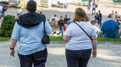 obesity tied to shorter life overweight people more years with heart disease fox news