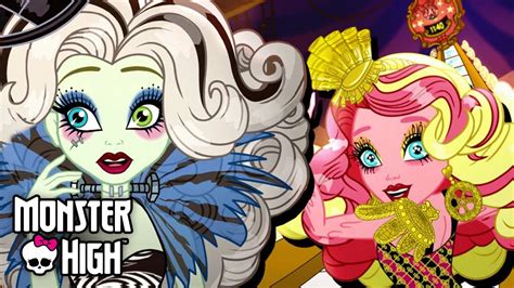 Freak Du Chic Circus Saves Monster High Art Classes Monster High