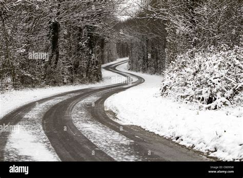 Snowy Road High Resolution Stock Photography And Images Alamy
