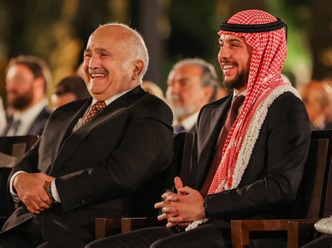 Crown Prince Posts Photos With King At Al Roya News