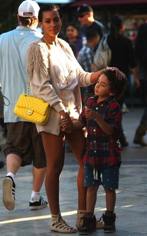 Chanel Bag Red Chanel Bags Beyonce Sister Mocha Moms Mode Chanel