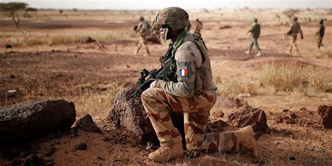 pourquoi l armée française est toujours engagée au mali