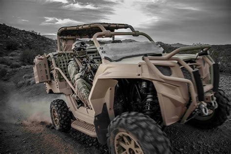 Ausa 2017 This Military Atv Can Think And Drive Itself