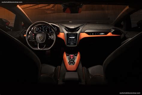 Lamborghini Revuelto (2024) - picture 31 of 53