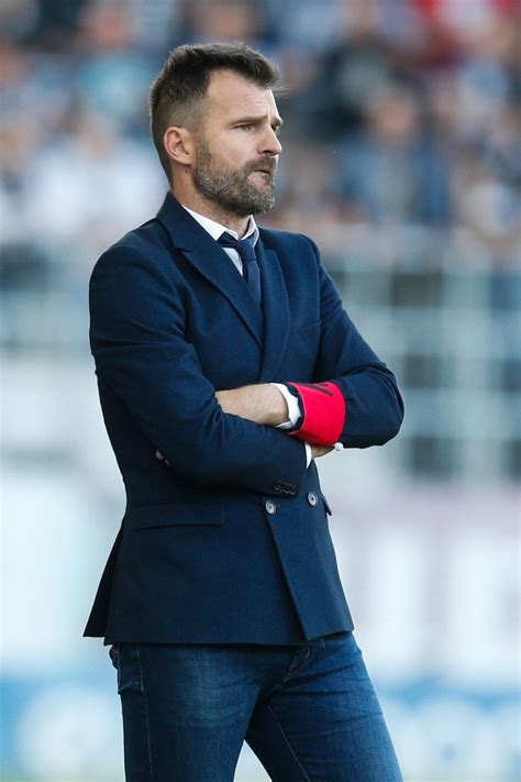 The film is set and was filmed in bruges, belgium. Ivan Leko, trainer Club Brugge. | Voetbal, Sporter