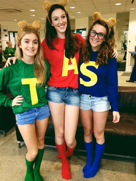 You guys go together like cookies and milk, burgers and fries. 30+ Best Friend Costumes