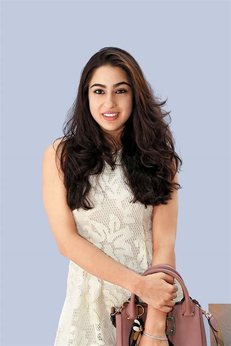 Pastedownload.com is an online video downloader service to download videos, photos and audios from some popular websites like youtube, facebook, instagram, twitter, dailymotion and many more. Sara Ali Khan 2019 HD Wallpapers, Photos And Images - Wallpaper HD Photos