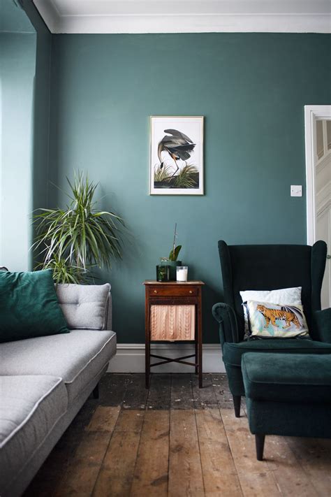 20 Dark Green Walls Living Room Pimphomee