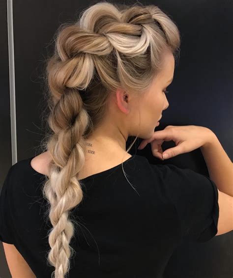 2020 Latest Curvy Braid Hairstyles And Long Tails