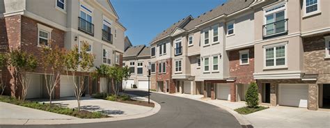 Book Your Tour Of Creekside At Crabtree