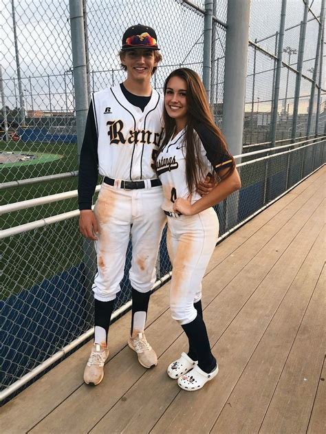 Pin By °𝓴𝓪𝓻𝓸𝓵𝓲𝓷𝓪°🏹 On Sports In 2020 Cute Couples Goals Cute Relationship Goals Couple Goals