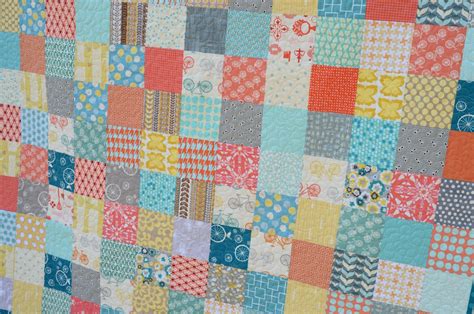 Try one or more of my free 12 quilt block patterns for your next quilting project. Hyacinth Quilt Designs: A Simple Patchwork quilt