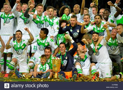 Am anfang hieß es, es gebe keinen favoriten. Team Foto Wolfsburg, 2015 deutscher Pokalsieger ...