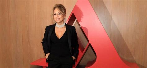 Quali sono le uniche telefonate consentite: Marina Berlusconi risponde sulla "Nave di Teseo" - Il Post
