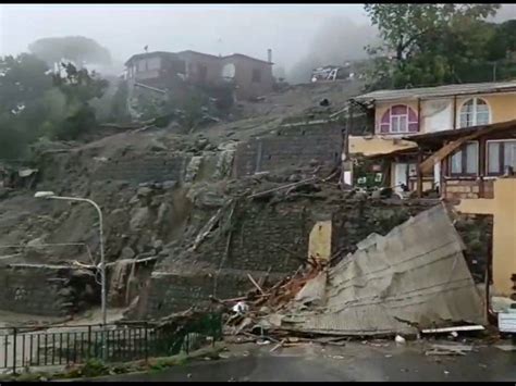 Isola Di Ischia Frana E Alluvioni Situazione Grave