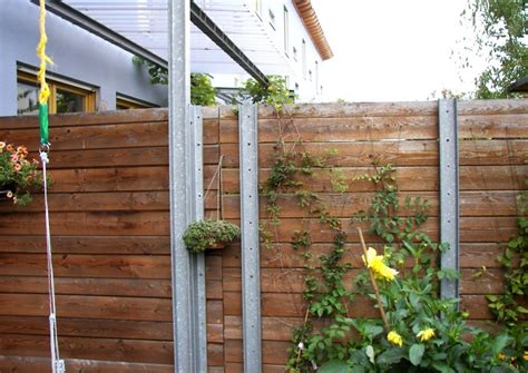 Ihr garten wird zum wohnzimmer für den kostbaren feierabend und ruhepol zur erholung am sonntag. Lärmschutz :-) Schallschutzwände für Garten und Terrasse